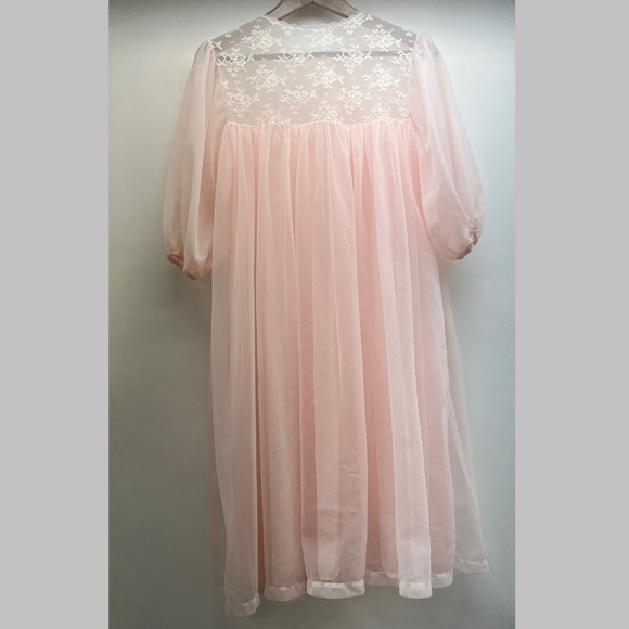 Vintage Pink Chiffon Peignoir Nightgown / Robe - Picture 2 of 6